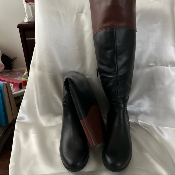 Boot - Picture 5 of 7